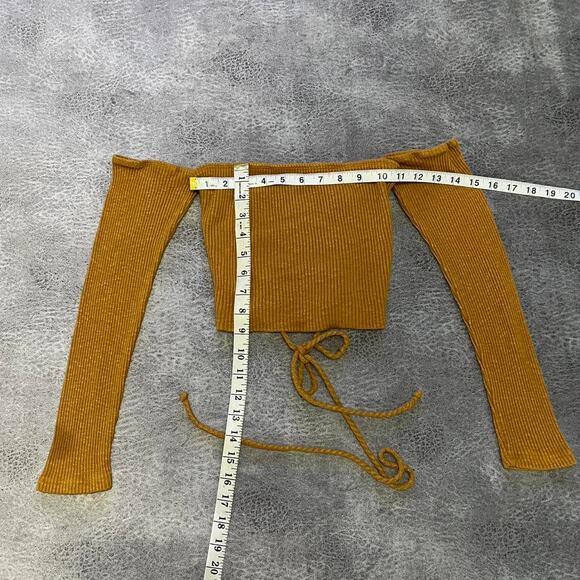 Fashion nova off the shoulder top - Picture 4 of 7